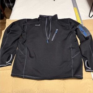 Avalanche Black Jacket Shirt. Outdoor/Active Shirt Men's Large